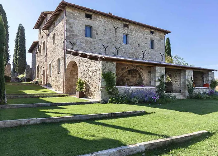 Villa - Viola Sarteano